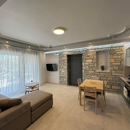 Iris Villas Complex Frinion Luaran gambar