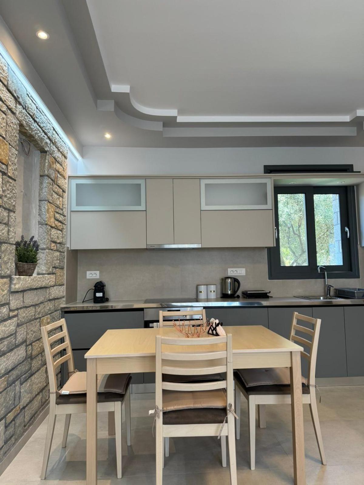Iris Villas Complex Frinion Luaran gambar