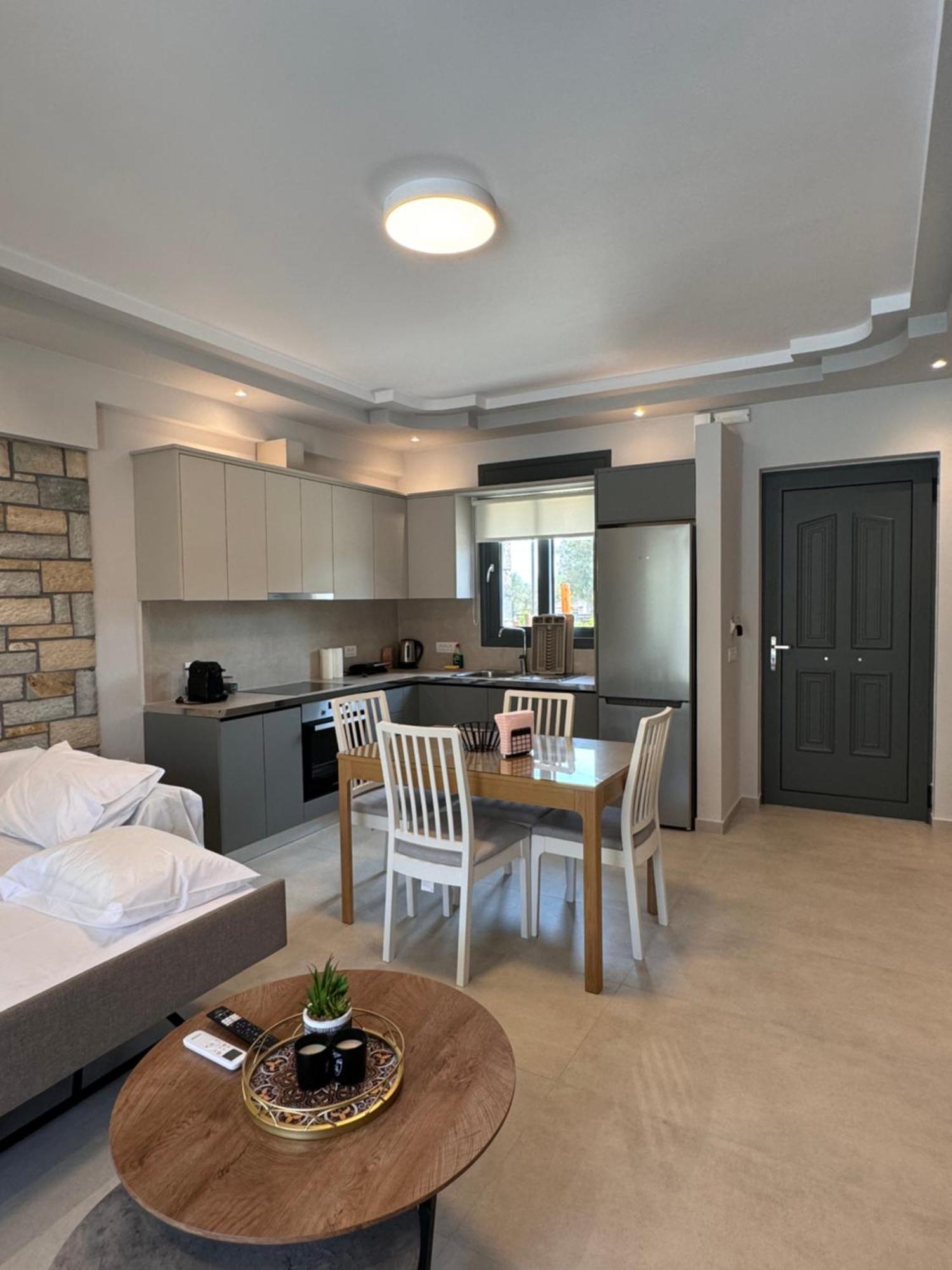 Iris Villas Complex Frinion Luaran gambar