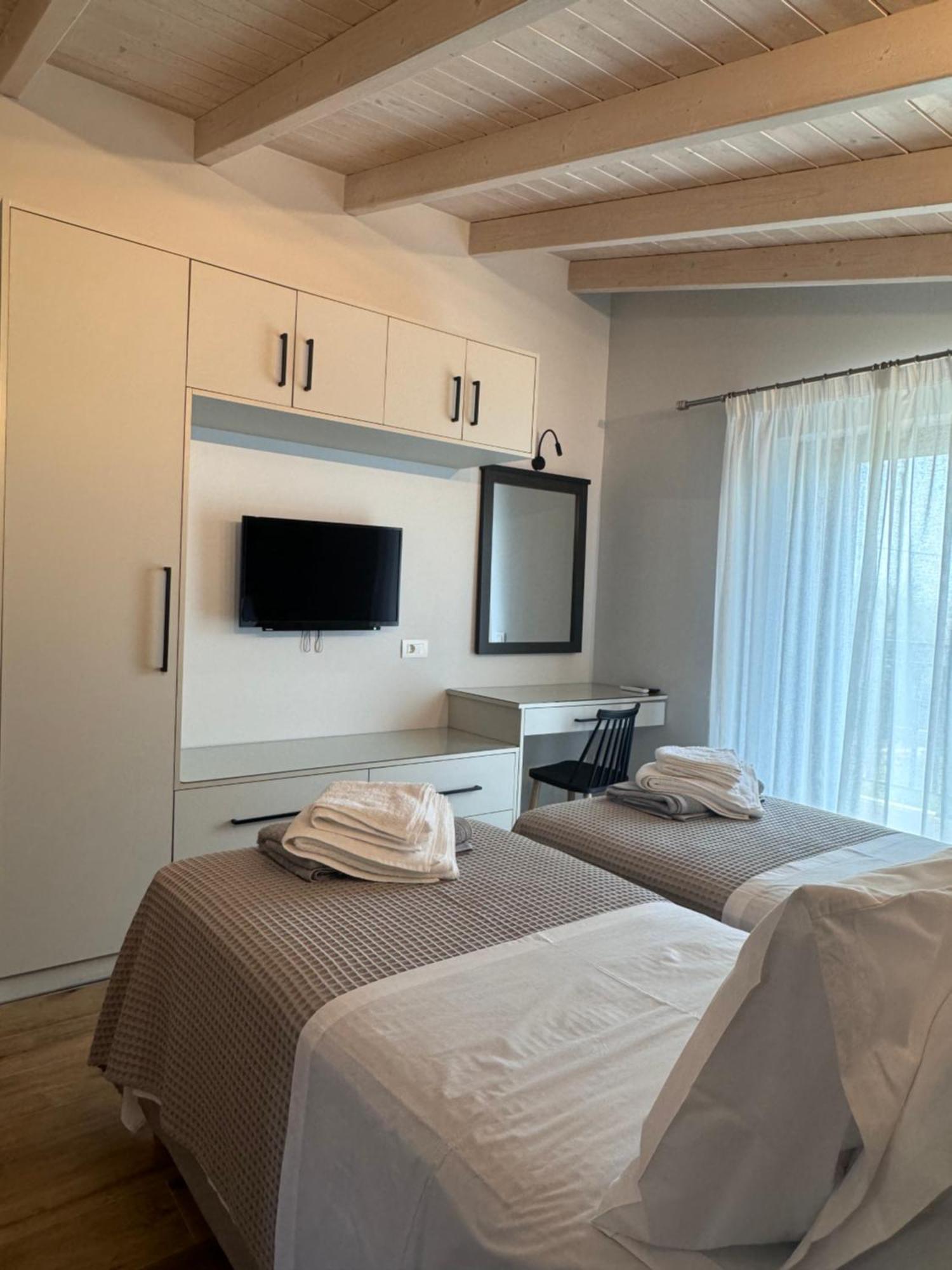 Iris Villas Complex Frinion Luaran gambar
